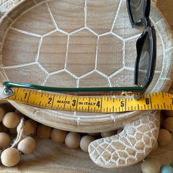 GUCCI Oversized Black Square Sunglasses - Picture 12 of 13